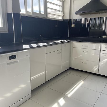 Appartement Lalau Avec Vue Sur La Mer Et Piscine سكولكر المظهر الخارجي الصورة