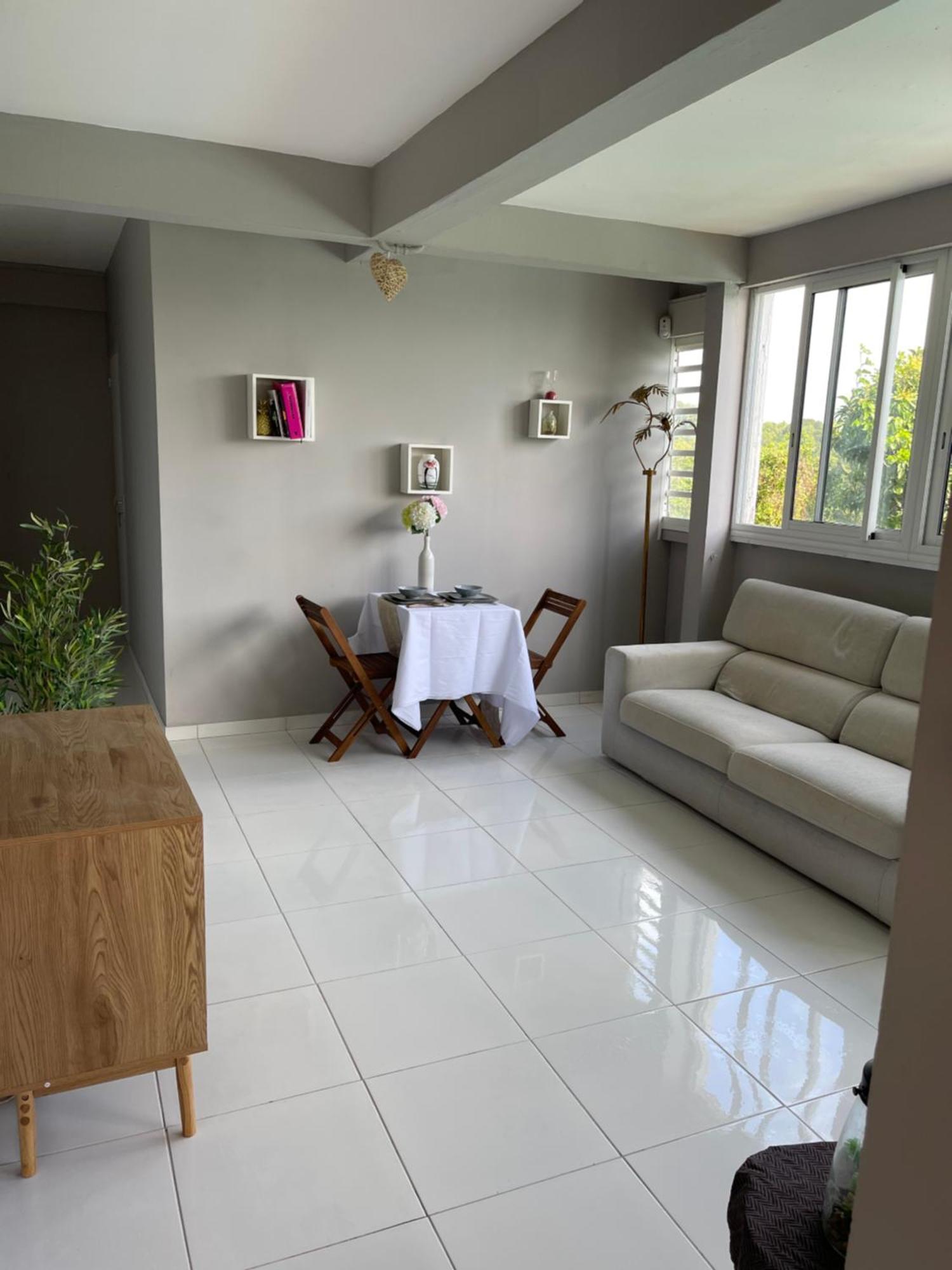 Appartement Lalau Avec Vue Sur La Mer Et Piscine سكولكر الغرفة الصورة